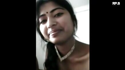 حشری, لاتین, سکس با فیلم های سیکس هندی گل میخ عضلانی در حالی که شوهرش به تماشای با یک دوست